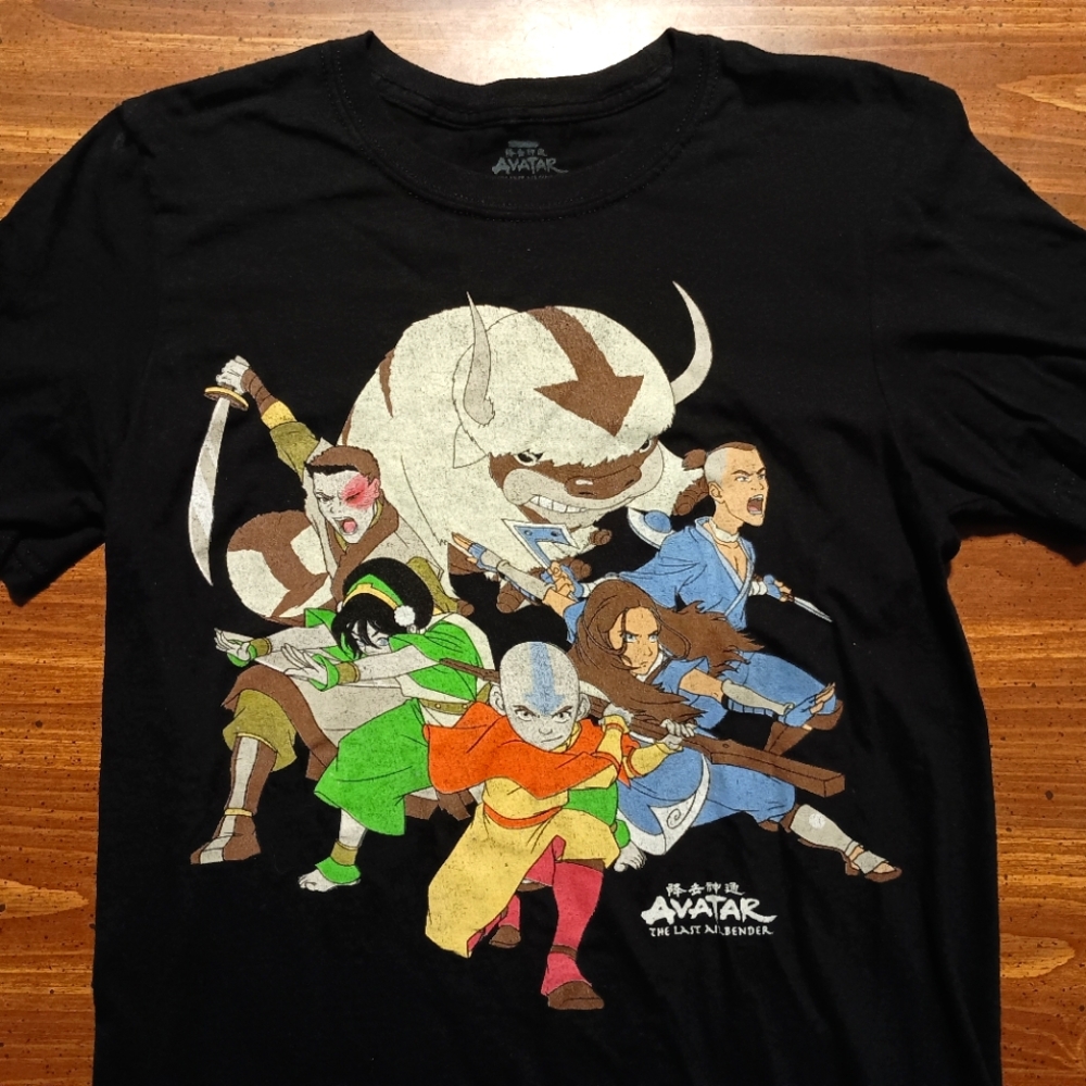 AVATAR THE LAST AIRBENDER T-SHIRT - Small // Nickelodeon Anime TV Show TLA